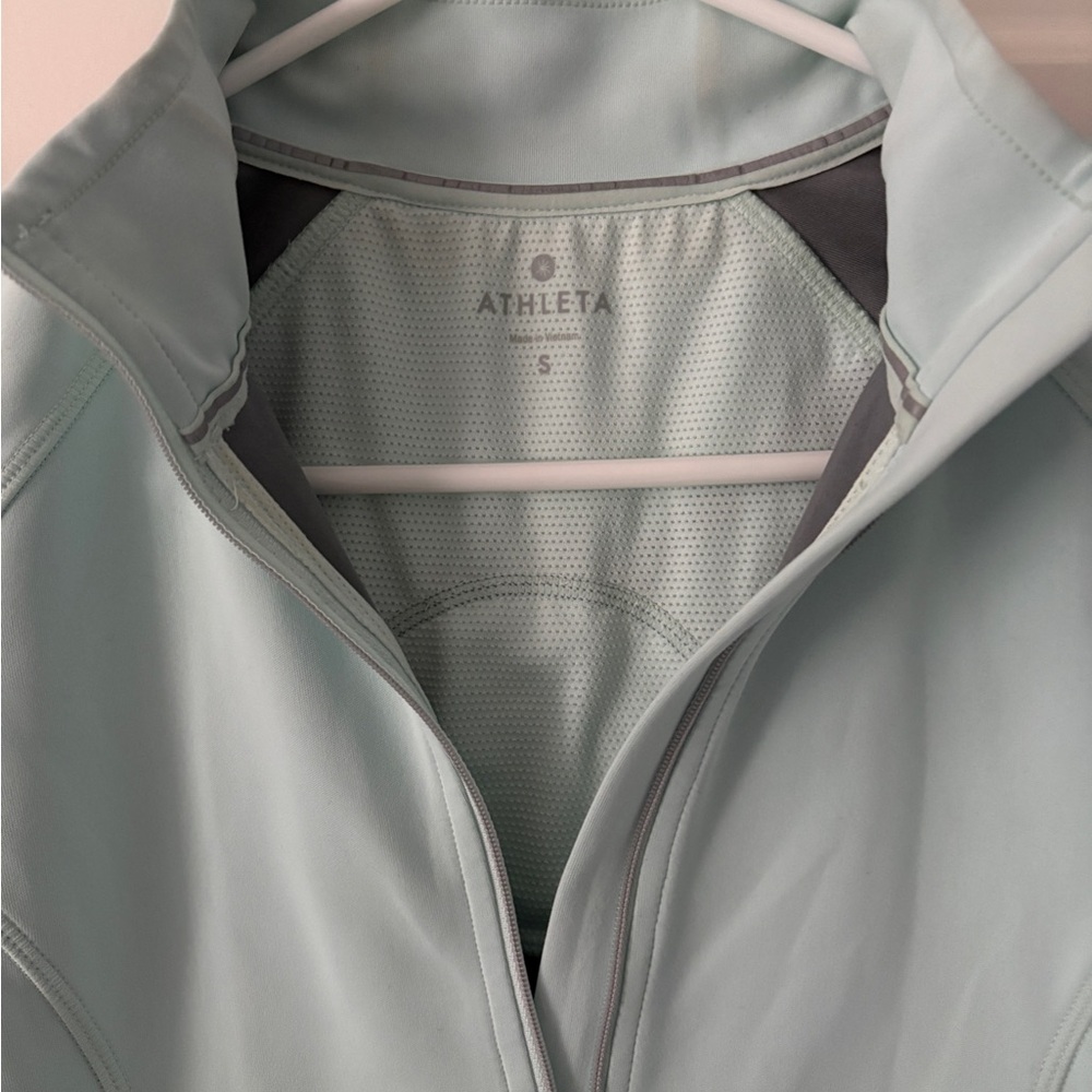 Athleta Women's Soft Mint Green/Light Blue Quarter zip